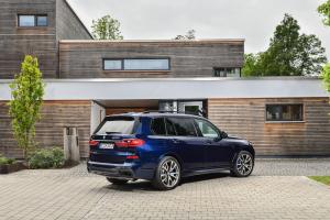 BMW X7 M50i 2019 года  (WW)